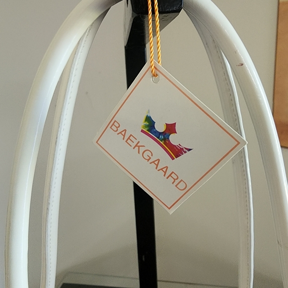 NWT Baekgaard Pearl  White Genuine  Patent Leather Tote - Picture 6 of 14